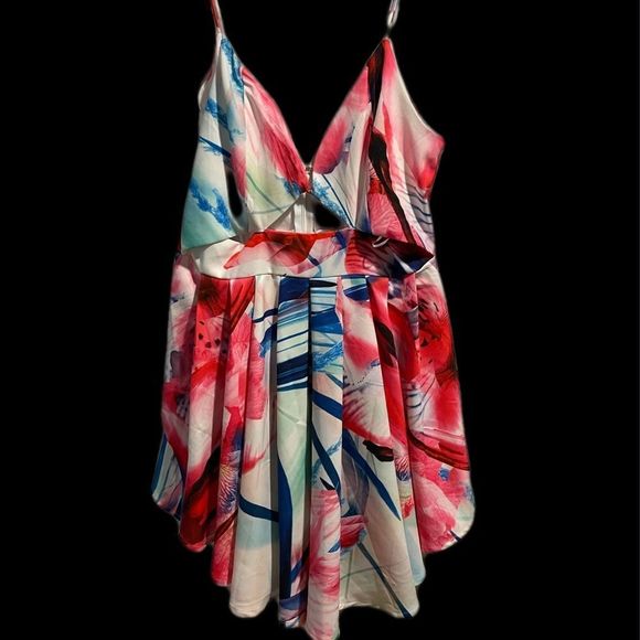 Impressions Structured Abstract Floral Cutout Spaghetti Strap Romper - Picture 7 of 7